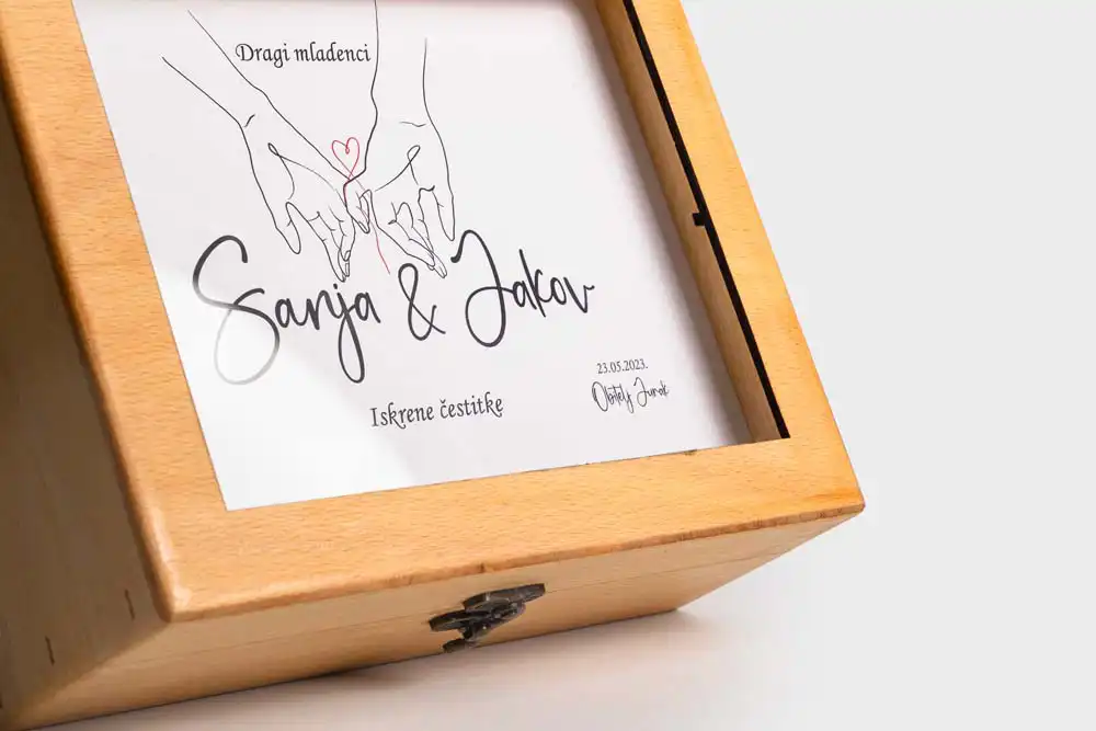 Drvena kutija sa staklom