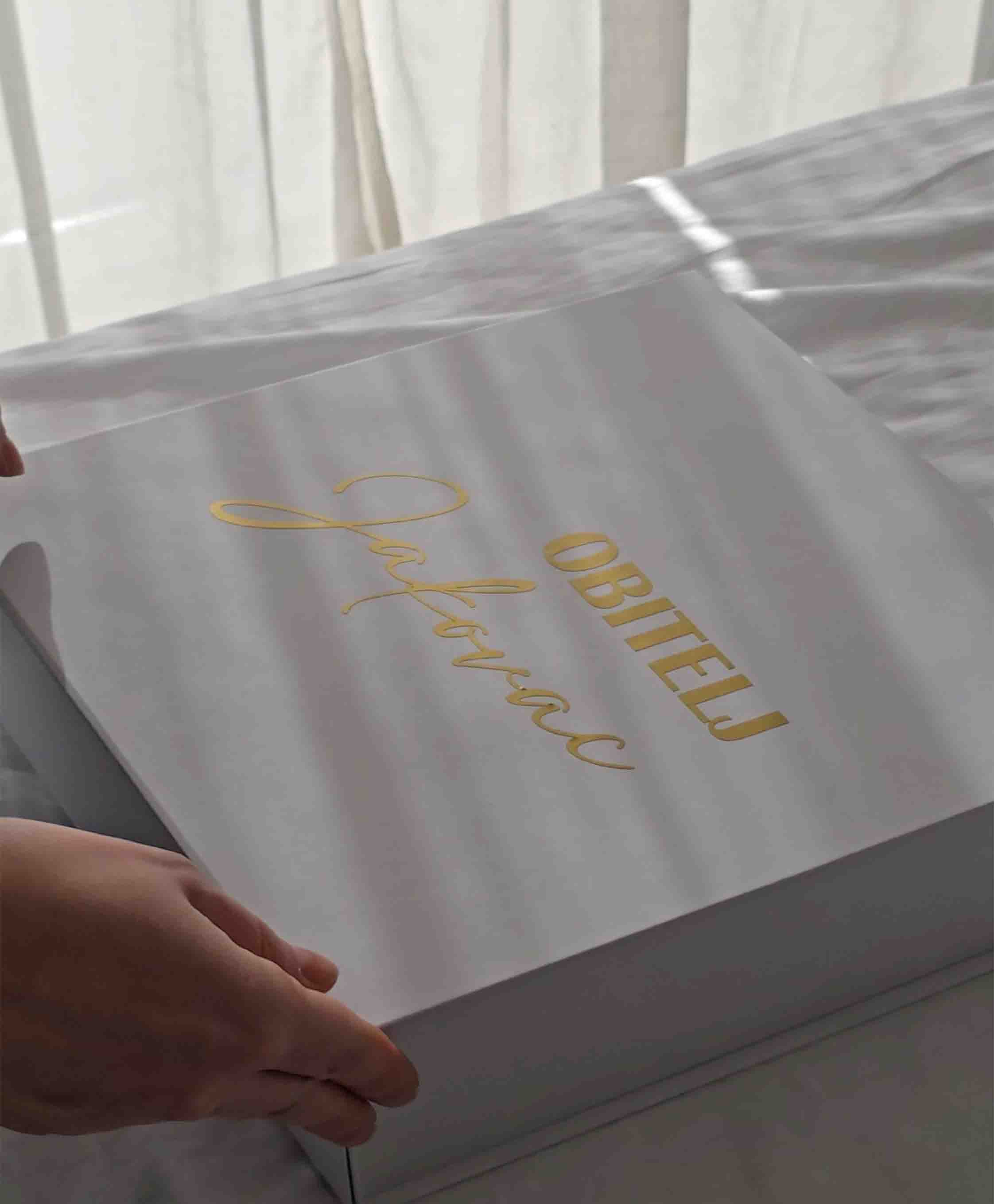 Bijela kutija personalizirana